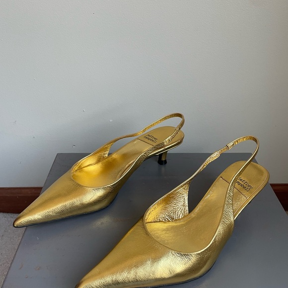 Jeffrey Campbell Metallic Gold Slingback Heels - Picture 4 of 8